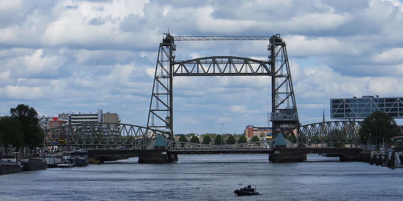 Il Koningshavenbrug di Rotterdam, conosciuto come De Hef (Wikimedia)