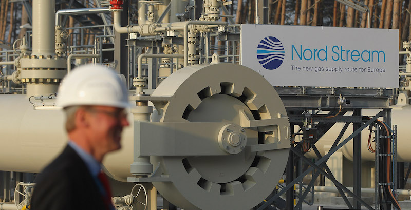 La Commissione Europea ha presentato un nuovo piano per ridurre il consumo di gas naturale, allo scopo di anticipare nuovi tagli alle forniture