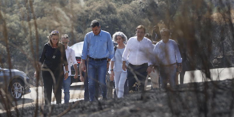 Pedro Sánchez durante la visita in Estremadura (EPA/BALLESTEROS)