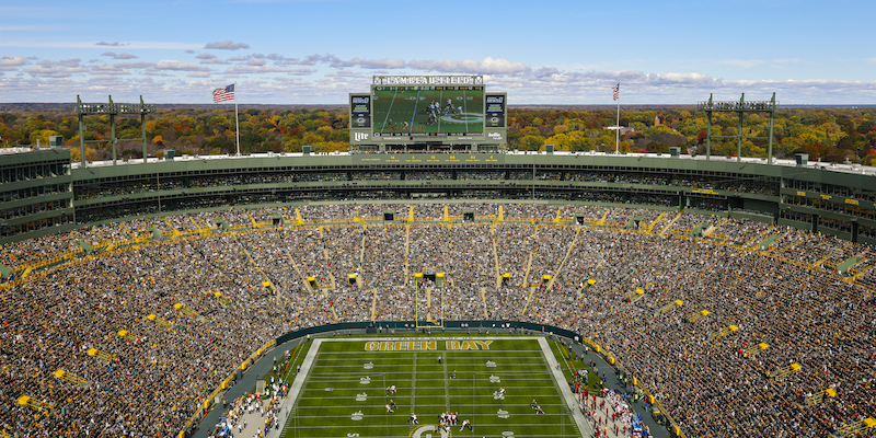 Il Lambeau Field di Green Bay durante una partita di NFL (AP Photo/Jeffrey Phelps)