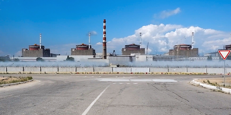 La centrale nucleare di Zaporizhzhia in un fermoimmagine di un video diffuso dall'ufficio stampa del ministero della Difesa russo il 7 agosto 2022 (via AP, LaPresse)