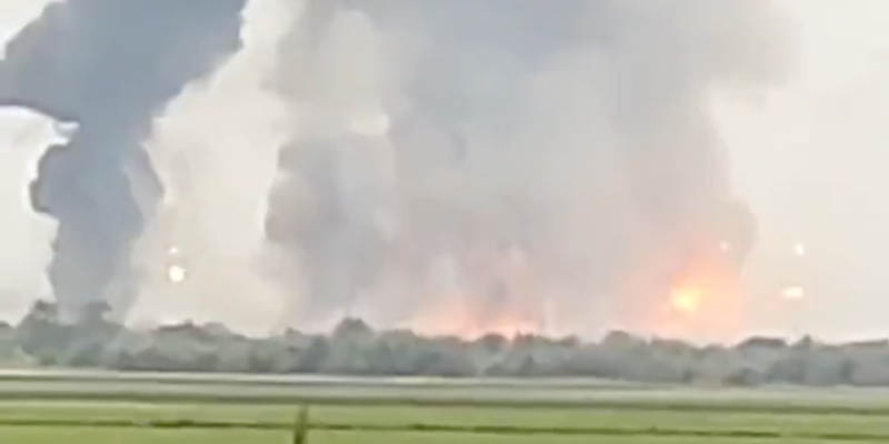 Un'immagine delle esplosioni diffusa sull'account Twitter del canale di notizie UkraineWorld