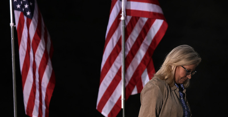 Liz Cheney dopo il discorso in cui ha ammesso la sconfitta (Alex Wong/Getty Images)