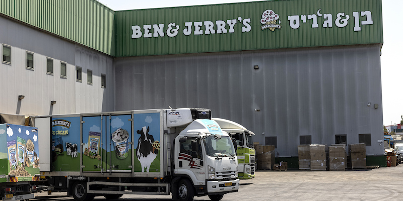 Uno stabilimento di Ben & Jerry's in Israele (AP Photo/Tsafrir Abayov, File)