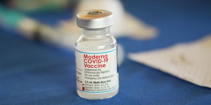 Il vaccino di Moderna contro il COVID-19 (AP Photo/Rogelio V. Solis, File, File)