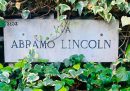 Perché lo chiamiamo re Carlo e non Charles