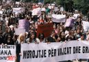 Le proteste per lo stupro di una bambina, in Kosovo