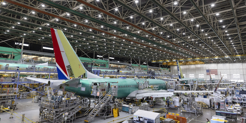 Boeing pagherà 200 milioni di dollari per risolvere una causa in cui era accusata di aver mentito sulla sicurezza degli aerei 737 MAX