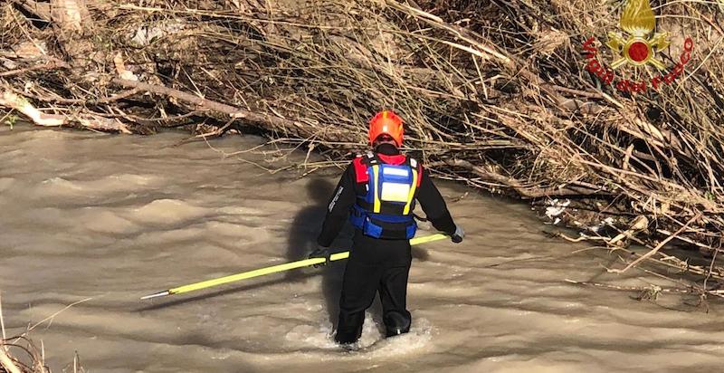 Vigili del fuoco durante i soccorsi 
(ANSA/VIGILI DEL FUOCO)