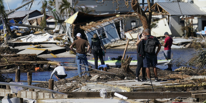 Il ponte distrutto di Pine Island, in Florida (AP Photo/Gerald Herbert)