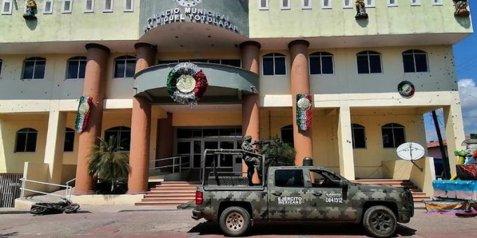 C’è stato un attacco armato in una città dello stato messicano di Guerrero: sono state uccise 18 persone, tra cui il sindaco