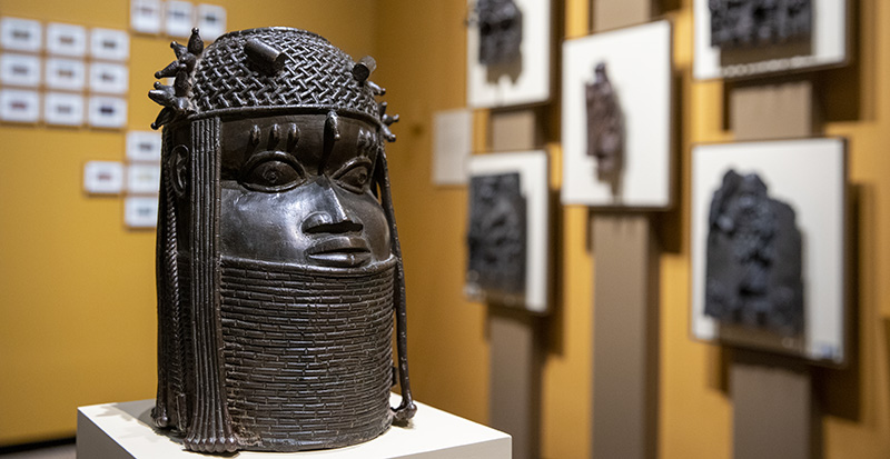 Uno dei bronzi del Benin al Museo nazionale di arte africana di Washington, DC (Amanda Andrade-Rhoades/For The Washington Post)