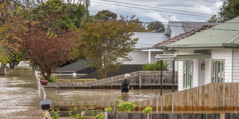 Centinaia di abitanti del sud dell'Australia sono stati evacuati a causa delle alluvioni: una persona è morta e due risultano disperse