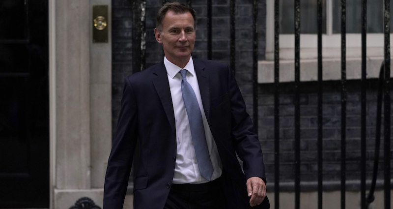 Il nuovo Cancelliere dello Scacchiere Jeremy Hunt (AP Photo/Alberto Pezalli)