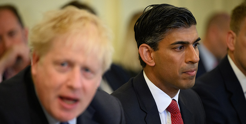 Boris Johnson e Rishi Sunak durante una delle ultime riunioni del governo Johnson lo scorso luglio (Leon Neal - WPA Pool/Getty Images)