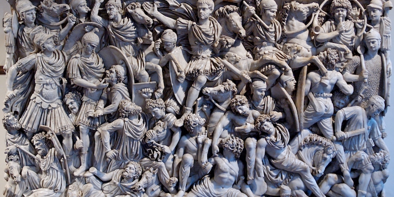 Una scena di guerra fra Romani e Goti in un sarcofago del terzo secolo d.C. conservato a Roma a palazzo Altemps (foto di Wikimedia)