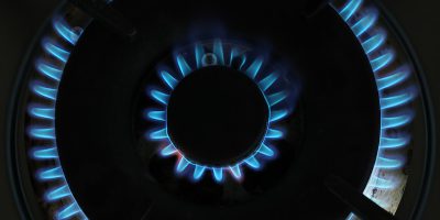 Le bollette del gas di ottobre caleranno del 12,9 per cento per il regime tutelato