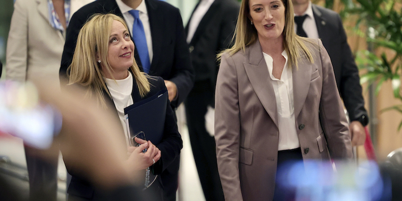 Le foto della prima visita ufficiale di Giorgia Meloni a Bruxelles