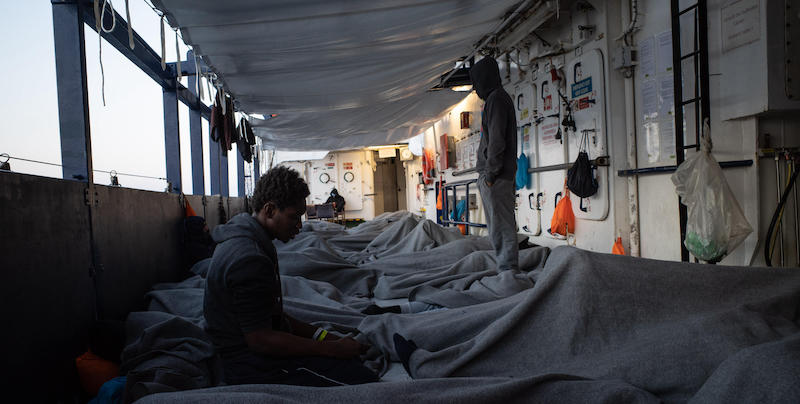 Migranti a bordo della Humanity 1
(ANSA/MAX CAVALLARI-SOS HUMANITY)