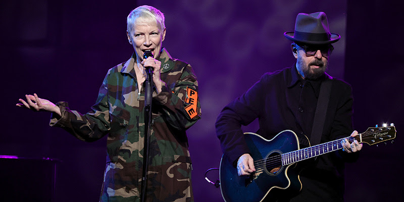 Una canzone degli Eurythmics