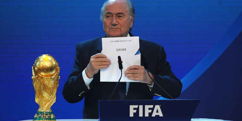 Joseph Blatter assegna al Qatar i Mondiali del 2022, nel 2010 (Laurence Griffiths/Getty Images)