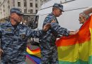 La Russia vuole che nessuno parli in maniera positiva di omosessualità