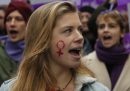 La discussione in Francia per inserire il diritto all'aborto nella Costituzione