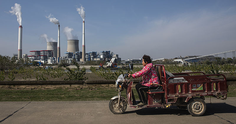 Una centrale elettrica a carbone a Hanchuan, nella provincia di Hubei in Cina (Getty Images)