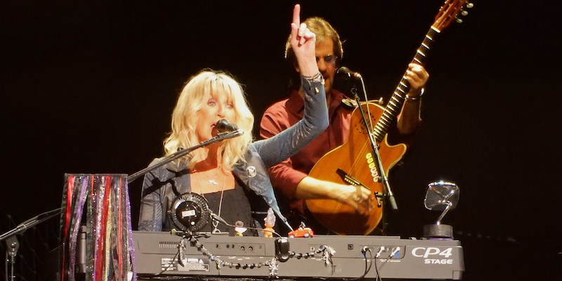 Christine McVie durante un concerto dei Fleetwood Mac a Tampa, in Florida, il 18 febbraio 2019 (© Jay Cridlin/Tampa Bay Times via ZUMA Wire, ANSA)