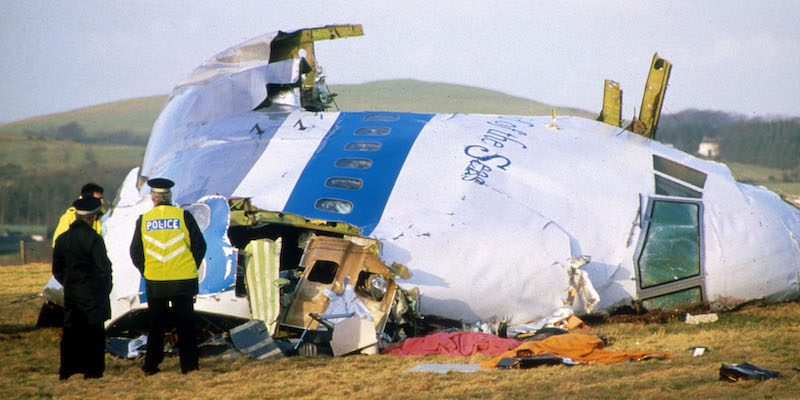 I resti dell'aereo Pan Am 103 a Lockerbie, il 22 dicembre 1988 (Piers Cavendish/ZUMAPRESS.com, ANSA)