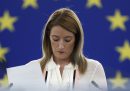 Roberta Metsola dice che il Parlamento europeo «è sotto attacco»