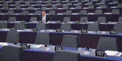 Il Parlamento Europeo ha sospeso la discussione di tutte le norme che riguardano il Qatar