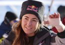 Sofia Goggia ha vinto la discesa libera di St. Moritz un giorno dopo essersi rotta la mano