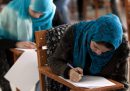 I talebani hanno vietato alle donne di accedere all'università