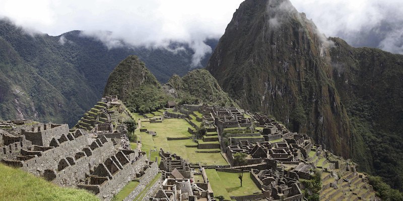 Il sito archeologico di Machu Picchu, in Perù (AP Photo/Karel Navarro)