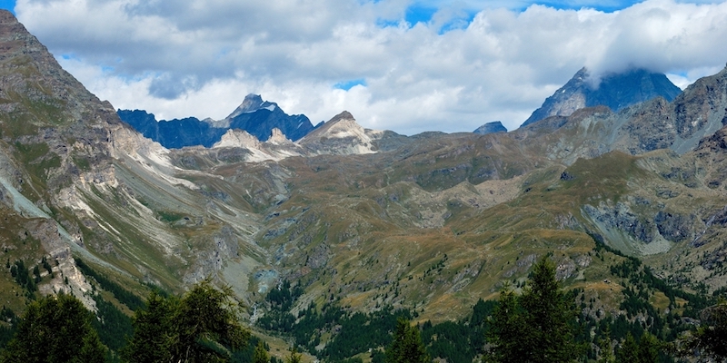 Il vallone di Cime Bianche, in Valle d'Aosta, visto dall'Alpe Saler (Ripartiamo dalle Cime Bianche)