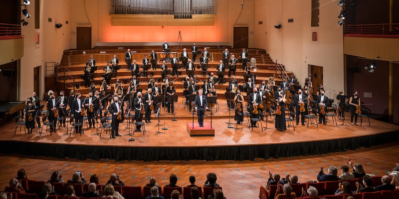 L'Orchestra Sinfonica Nazionale della Rai durante un concerto lo scorso 21 aprile (PiùLuce/ OSNRai)
