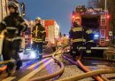Sono morte almeno 20 persone in un incendio in una casa di riposo a Kemerovo, in Russia