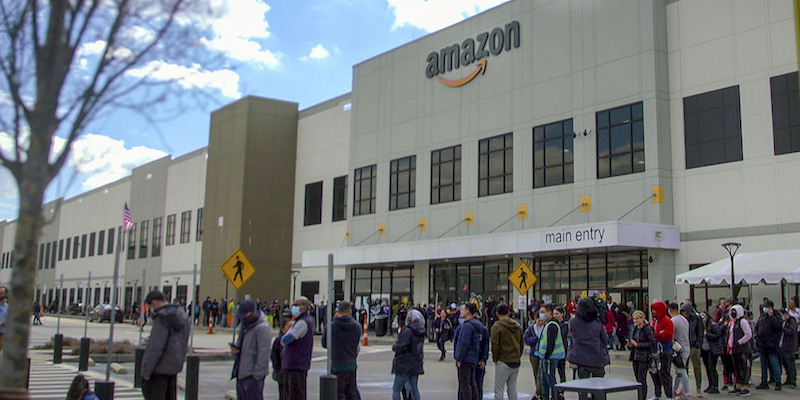 Amazon licenzierà 18mila dipendenti in  …