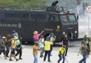 Le critiche alle forze dell'ordine brasiliane per l'assalto alle istituzioni