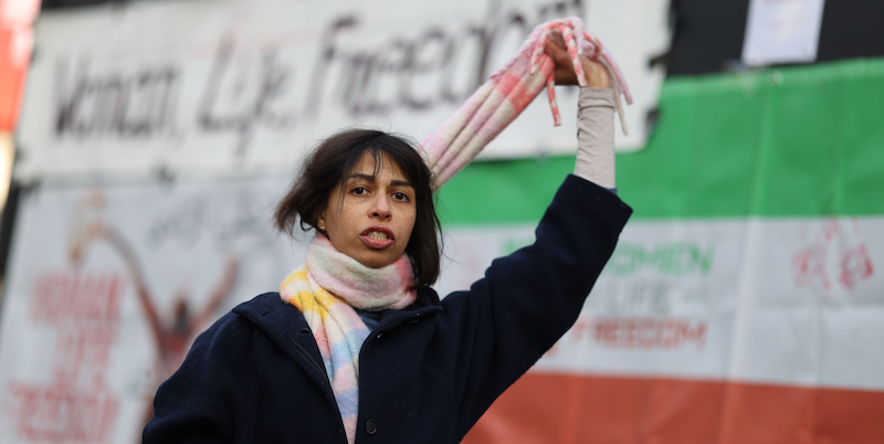 Una manifestazione a sostegno delle proteste iraniane, Londra, 17 dicembre 2022 (Hollie Adams/Getty Images)