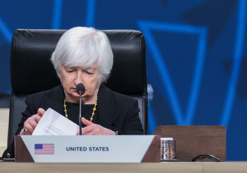Gli Stati Uniti raggiungeranno il tetto del debito giovedì prossimo, ha detto la segretaria del Tesoro