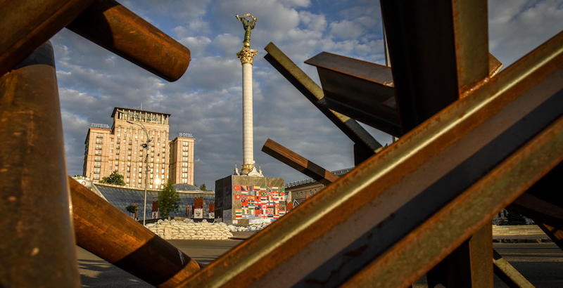 Piazza Indipendenza a Kiev (ANSA/EPA/OLEG PETRASYUK)
