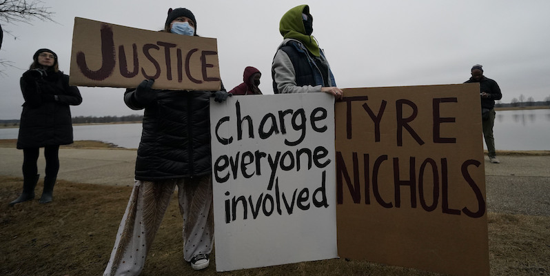 Una manifestazione dopo la morte di Tyre Nichols (AP Photo/Gerald Herbert)