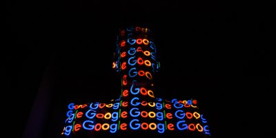 Un errore di Bard è già costato caro a Google