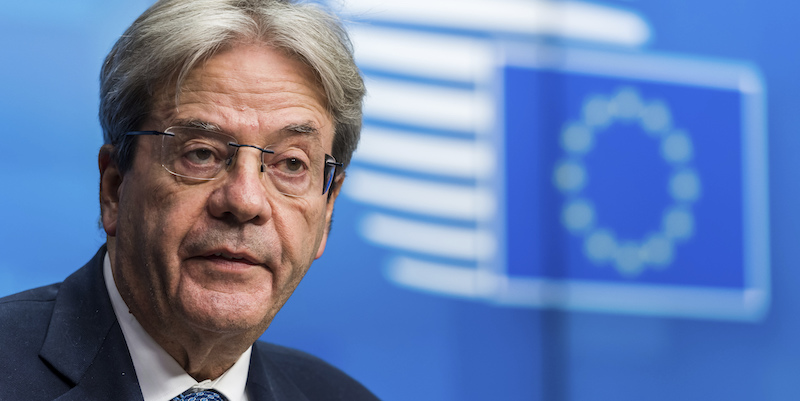 Il commissario europeo agli Affari economici Paolo Gentiloni (AP Photo/Geert Vanden Wijngaert)