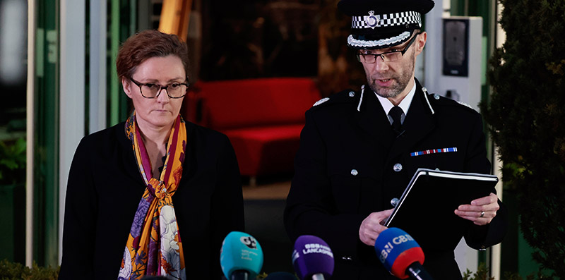 La conferenza stampa della polizia in cui è stato annunciato il ritrovamento del corpo di Nicola Bulley, lunedì 20 febbraio (Jeff J Mitchell/Getty Images)
