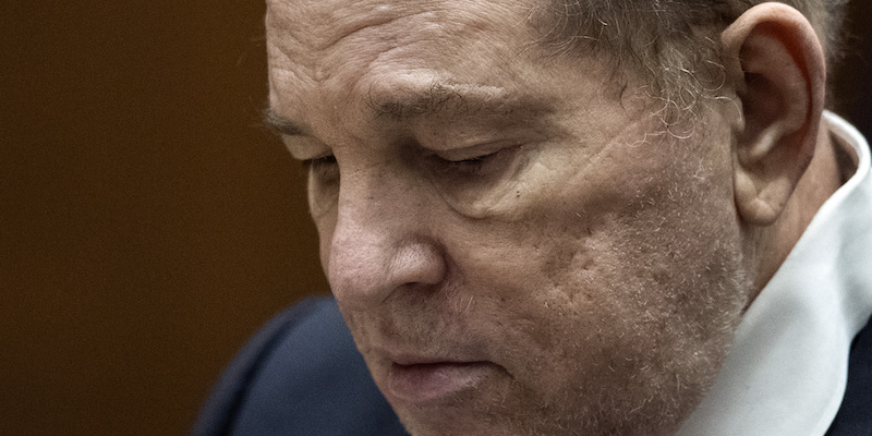 Harvey Weinstein è stato condannato a 16 anni di carcere per violenze sessuali