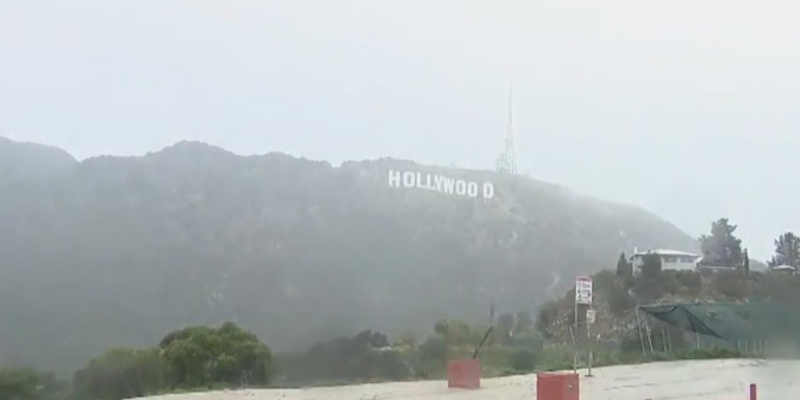La neve a Hollywood (Fox 11 Los Angeles/YouTube)