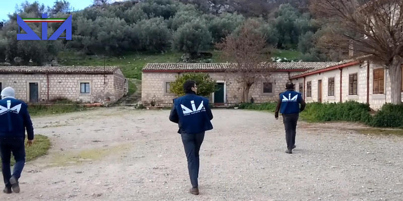 Il sequestro di terreni e immobili in Sicilia, a Caltanissetta (Ansa)